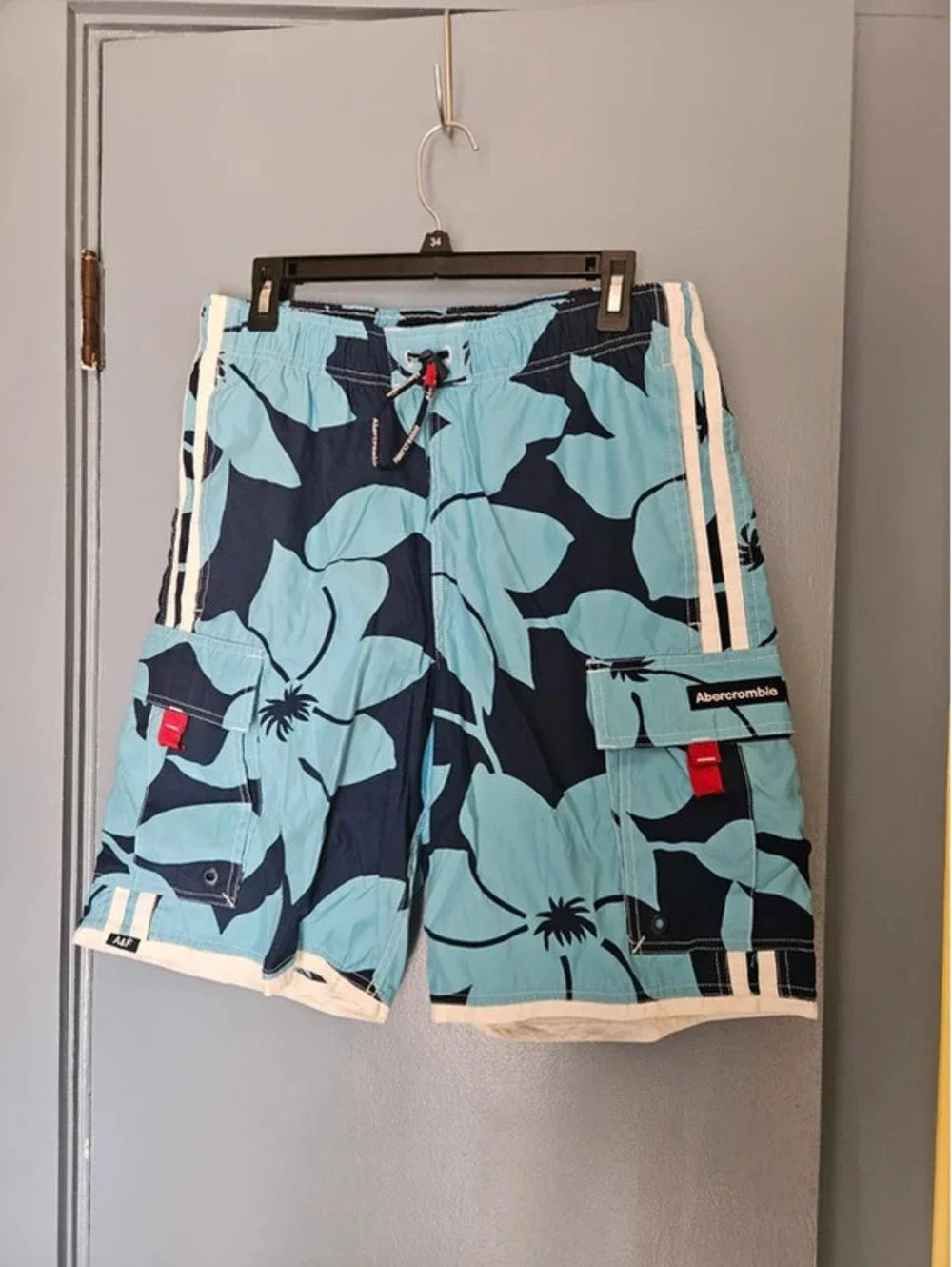 Abercrombie & Fitch Blue Floral Swim Trunks Cargo Board Shorts Mens S 31x9
